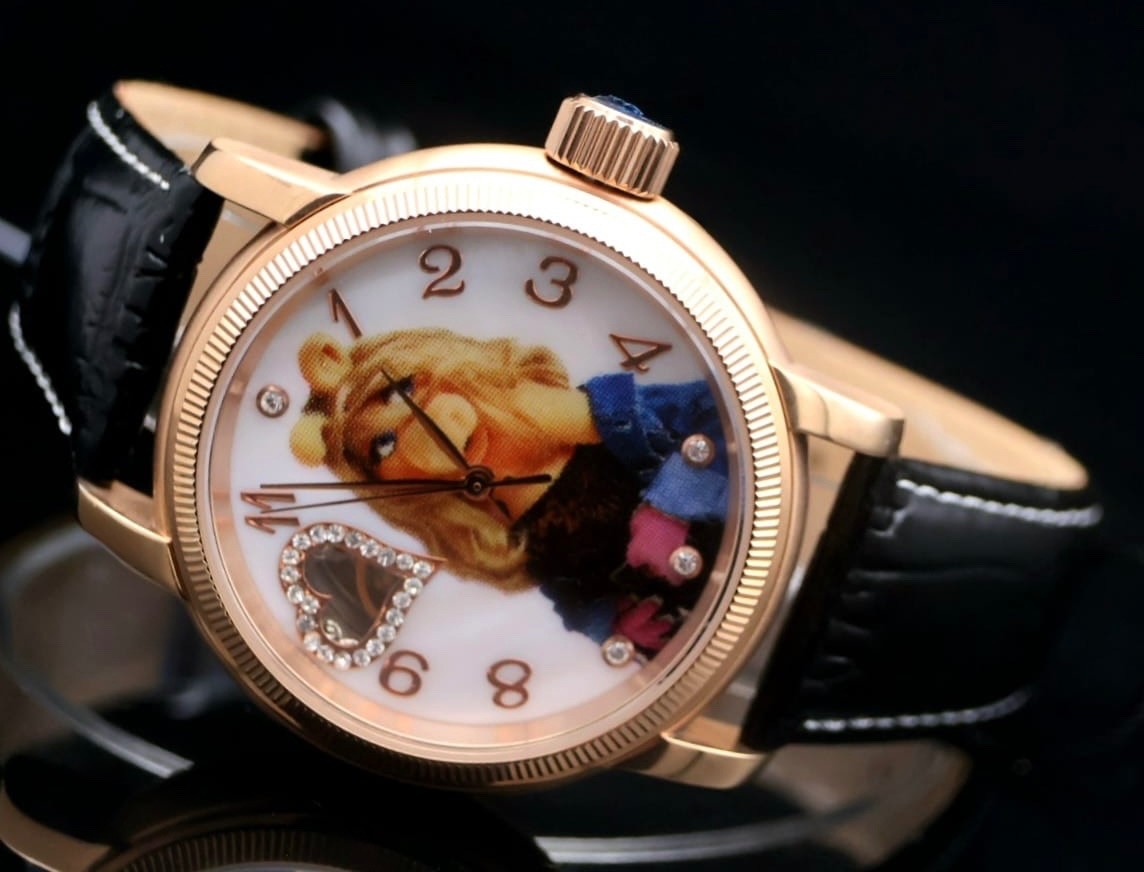 DISNEY Muppets Automatik Miss Piggy Damenuhr Uhr Leder Sammlerstück Vintage2