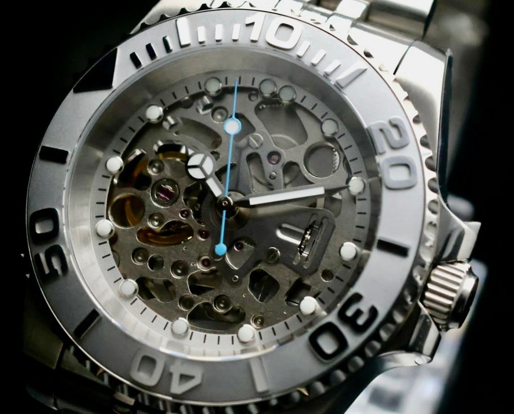 NH70A - SKELETT - AUTOMATIK - UHR- 42 MM - LEUCHTZEIGER - DREHBARE LÜNETTE1