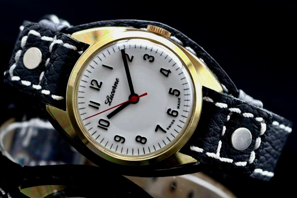 Lucerne Swiss Made Handaufzug Watch Armbanduhr Vintage Sammlerstück Lederband 012