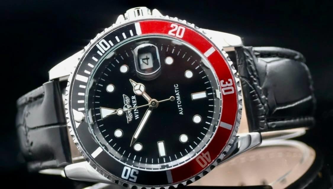 WINNER - HERREN - UHR - AUTOMATIK - SCHWARZ- ROT - DATUM - LEDER - 40MM1