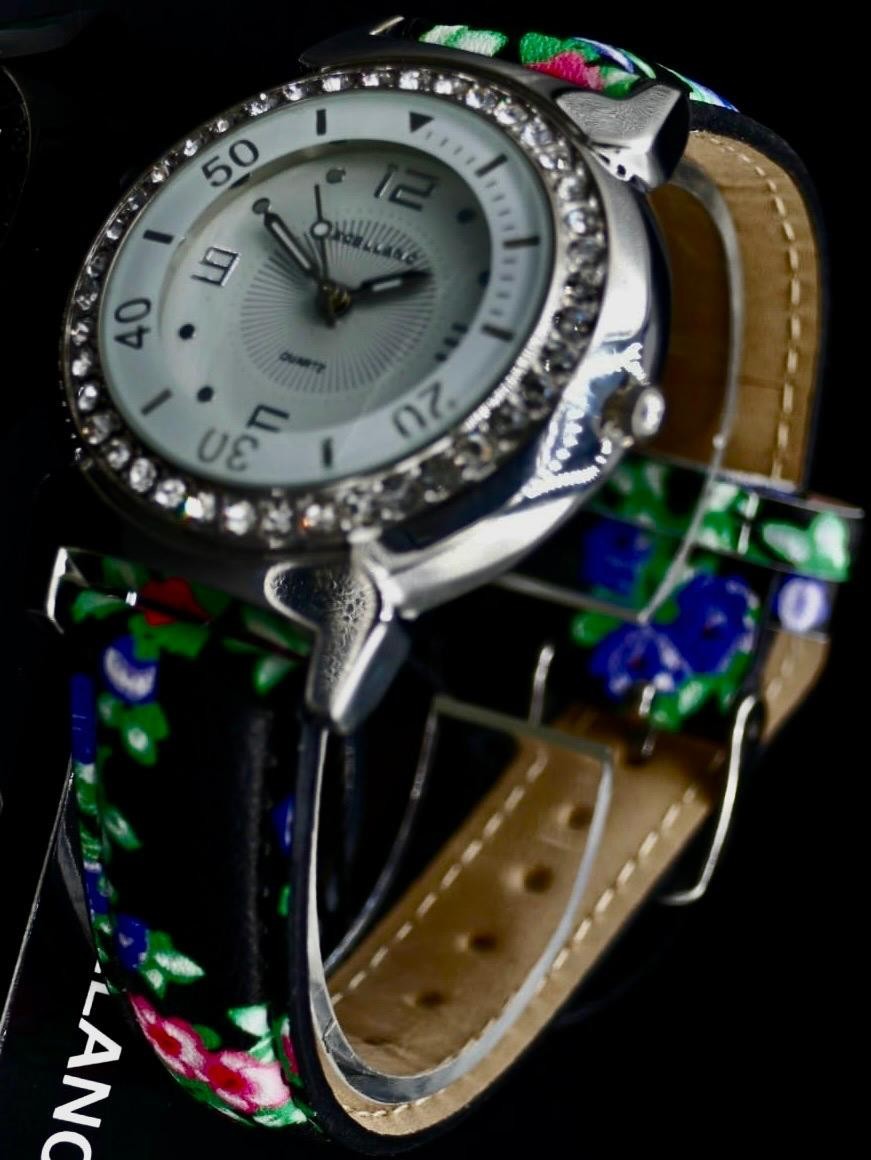 Excellanc Damen Frauen Armband Uhr Silber Farben Muster Damenuhr Strass1