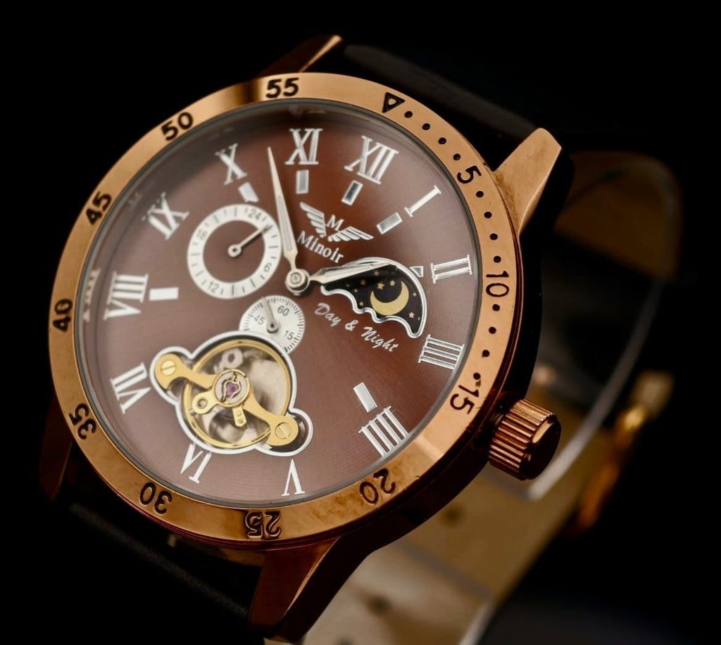 Minoir Automatik Herren Armbanduhr Modern mechanisch mit Glasboden Braun Farben0