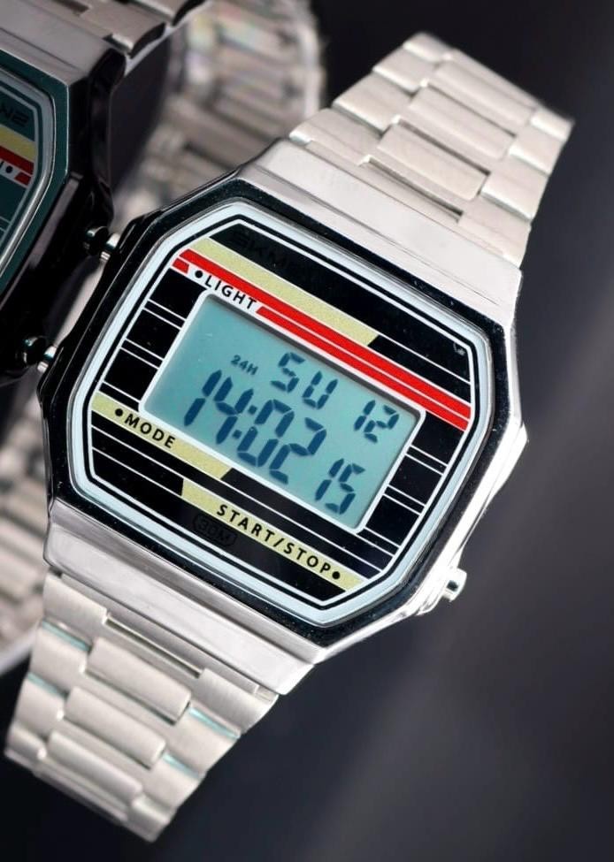 Klassische Digital Herren Uhr Edelstahl Armbanduhr Stoppuhr Wecker Beleuchtung0