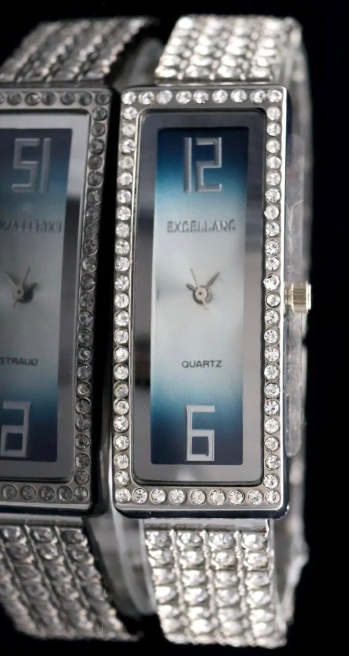 Excellanc Damen Frauen Armband Uhr Silber Blau Farben Damenuhr Quarz Strass0