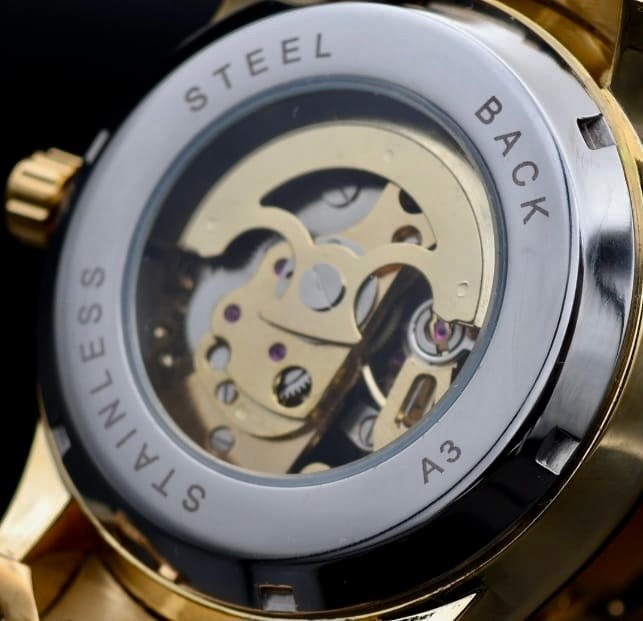 Mega Exklusive Herren Männer Automatik Uhr Schwarz Gold Farben im Drachenstyle2