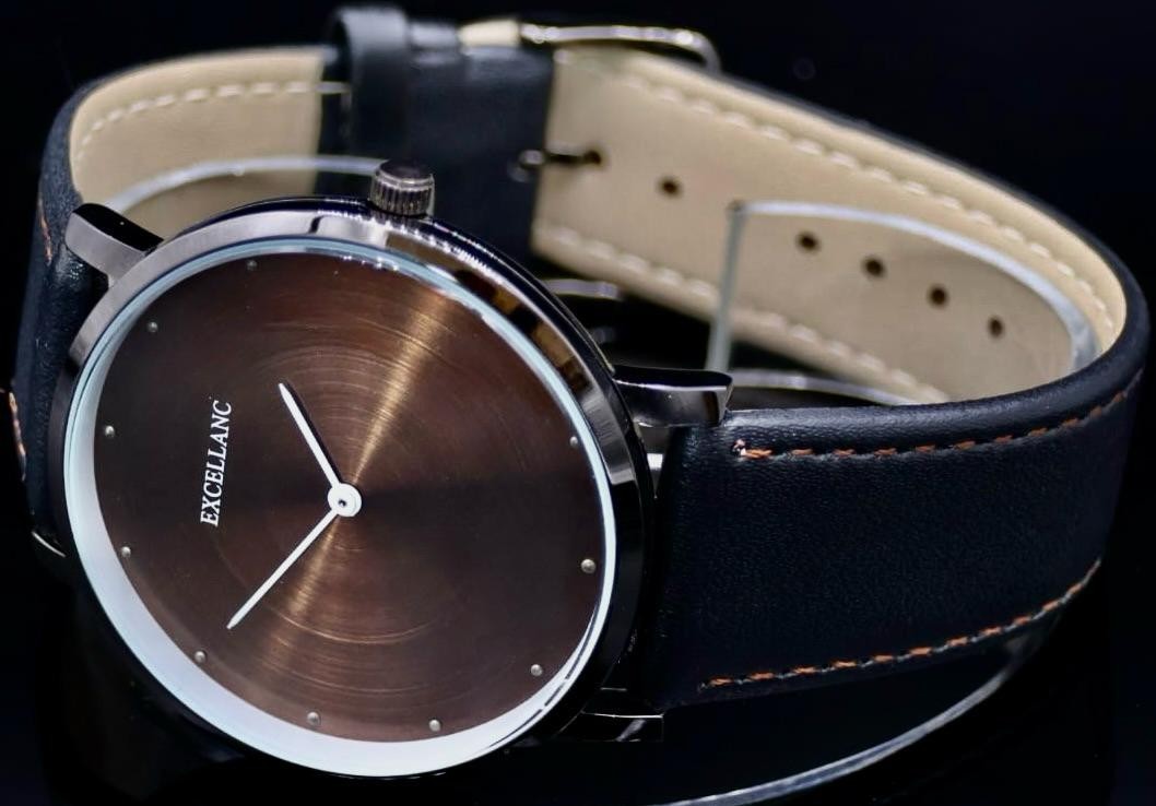 Schicke Excellanc Damen Armband Uhr Braun Farben Damenuhr Mineralglas Basic1