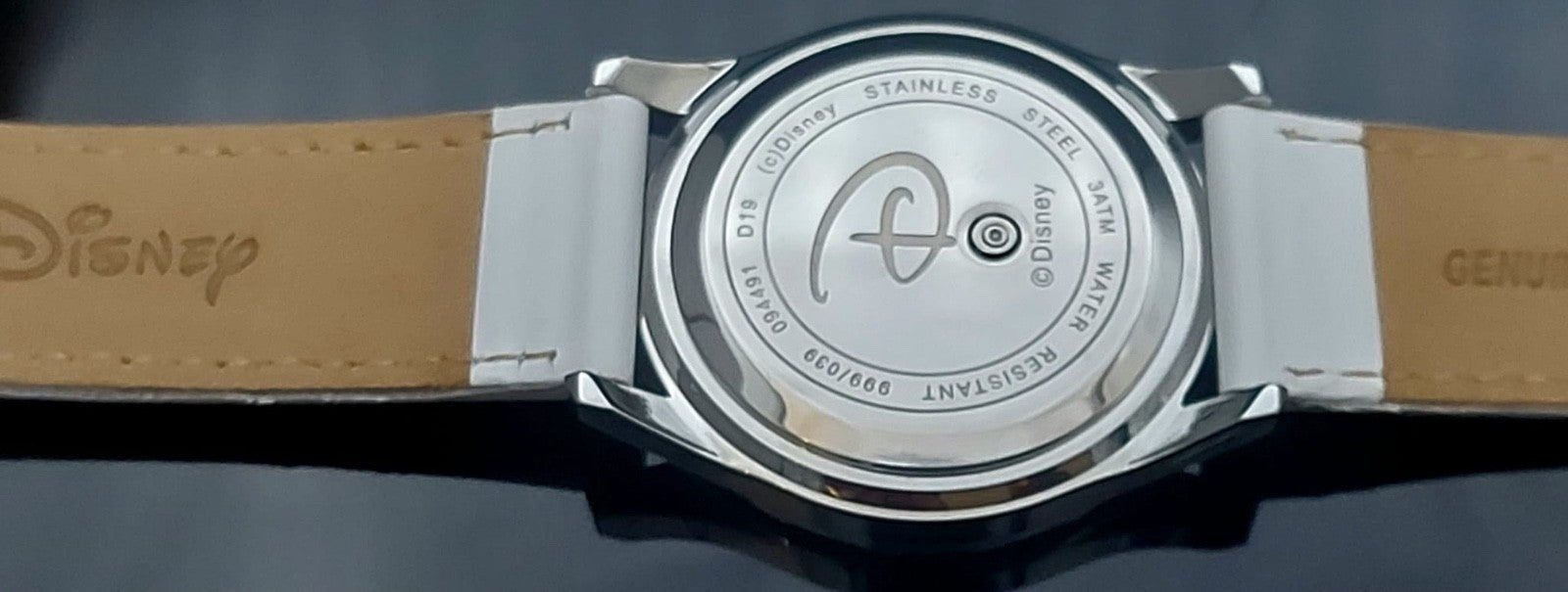 DISNEY   QUARZ  UHR  UNISEX  MICKY MAUS  LEDER  40MM   RETRO  LIMITIERT2