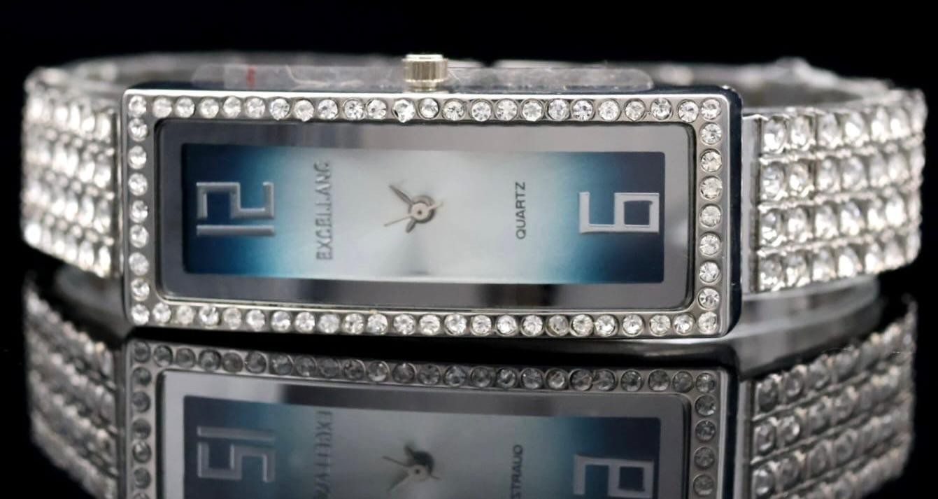 Excellanc Damen Frauen Armband Uhr Silber Blau Farben Damenuhr Quarz Strass1