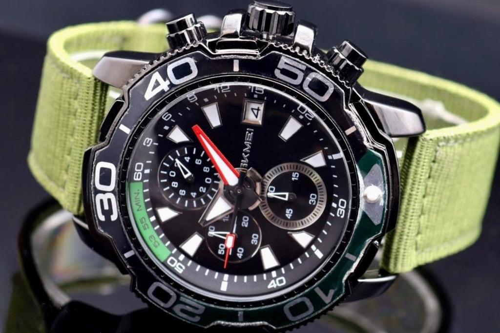 SKM - HERRENUHR - CHRONOGRAPH - SPORT DESIGN - DATUM - NYLONARMBAND - 46MM1