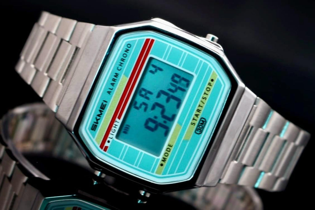 Klassische Digital Herren Uhr Armbanduhr Stoppuhr Wecker Beleuchtung Edelstahl1