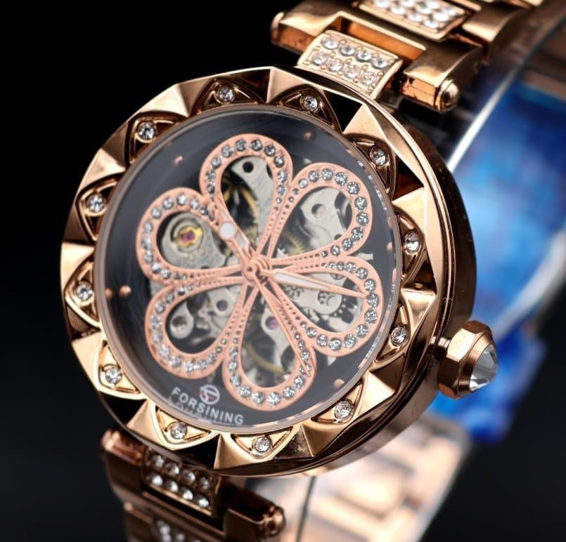 Exklusive Damen Automatik Uhr mit ausgefallenem Ziffernblatt Rosé Farben Strass2