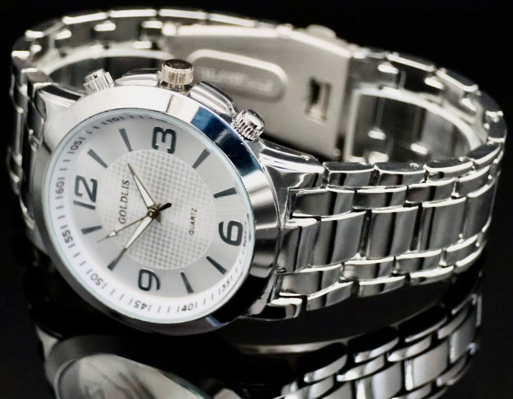 Herren Armband Männer Uhr Quarz Analog  Silber Farben NEU1