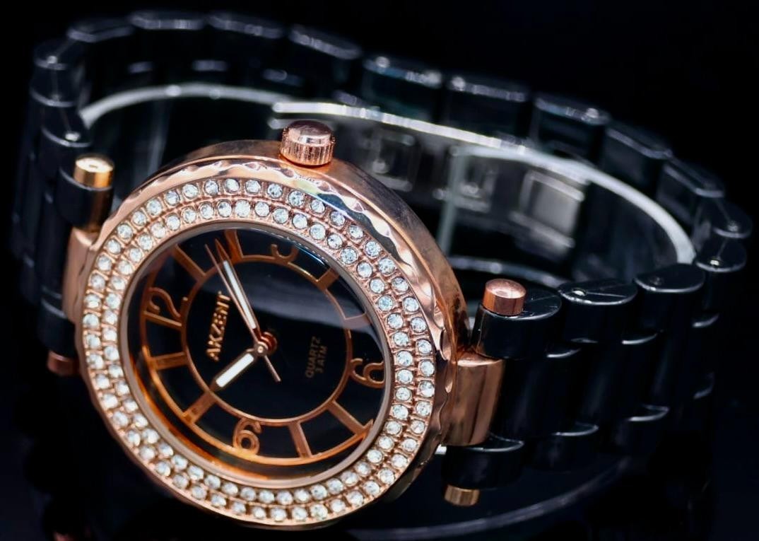 - Akzent Damen Frauen Armband Uhr Rosé Schwarz Farben Damenuhr Strass  -1