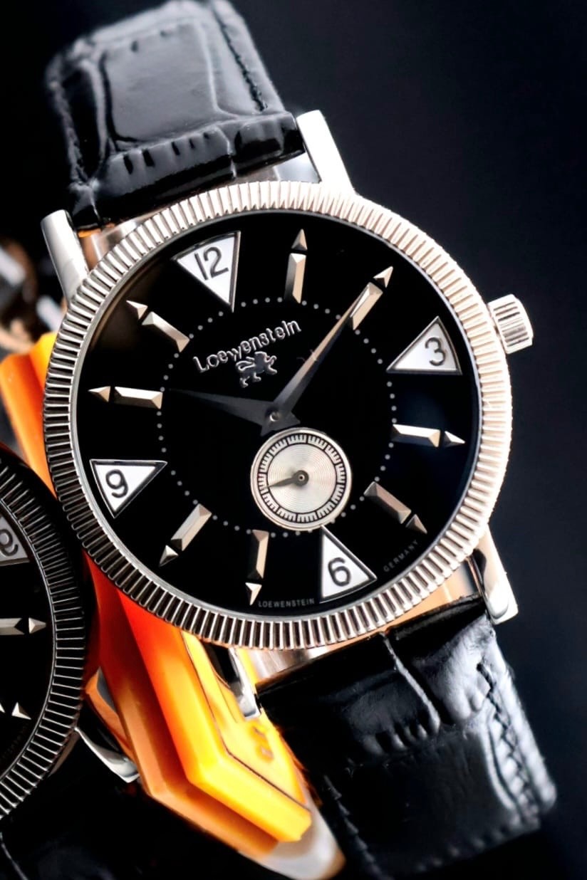 Löwenstein Vintage-Uhr Flaches Gehäuse Dezentrale Sekunde Limited Edition NOS1