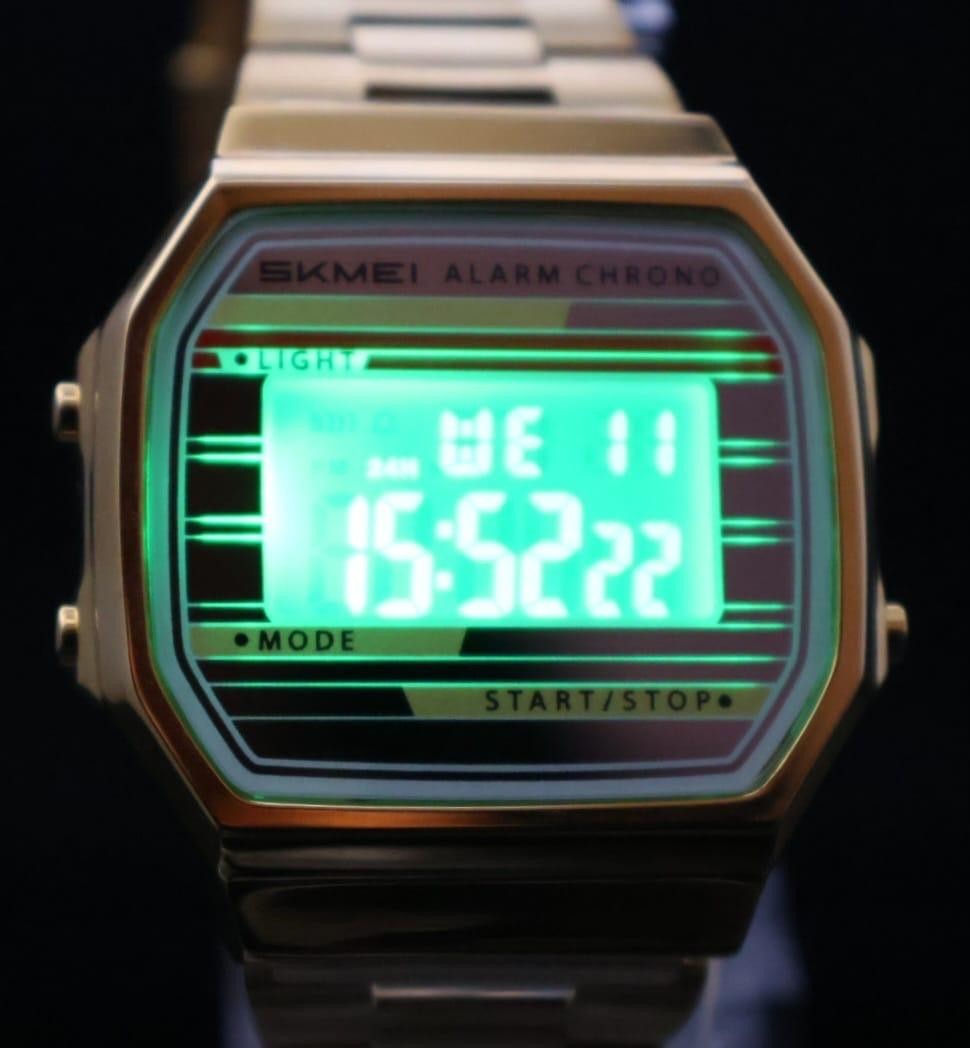 Klassische Digital Herren Uhr Armbanduhr Stoppuhr Wecker Beleuchtung Gold Farben2