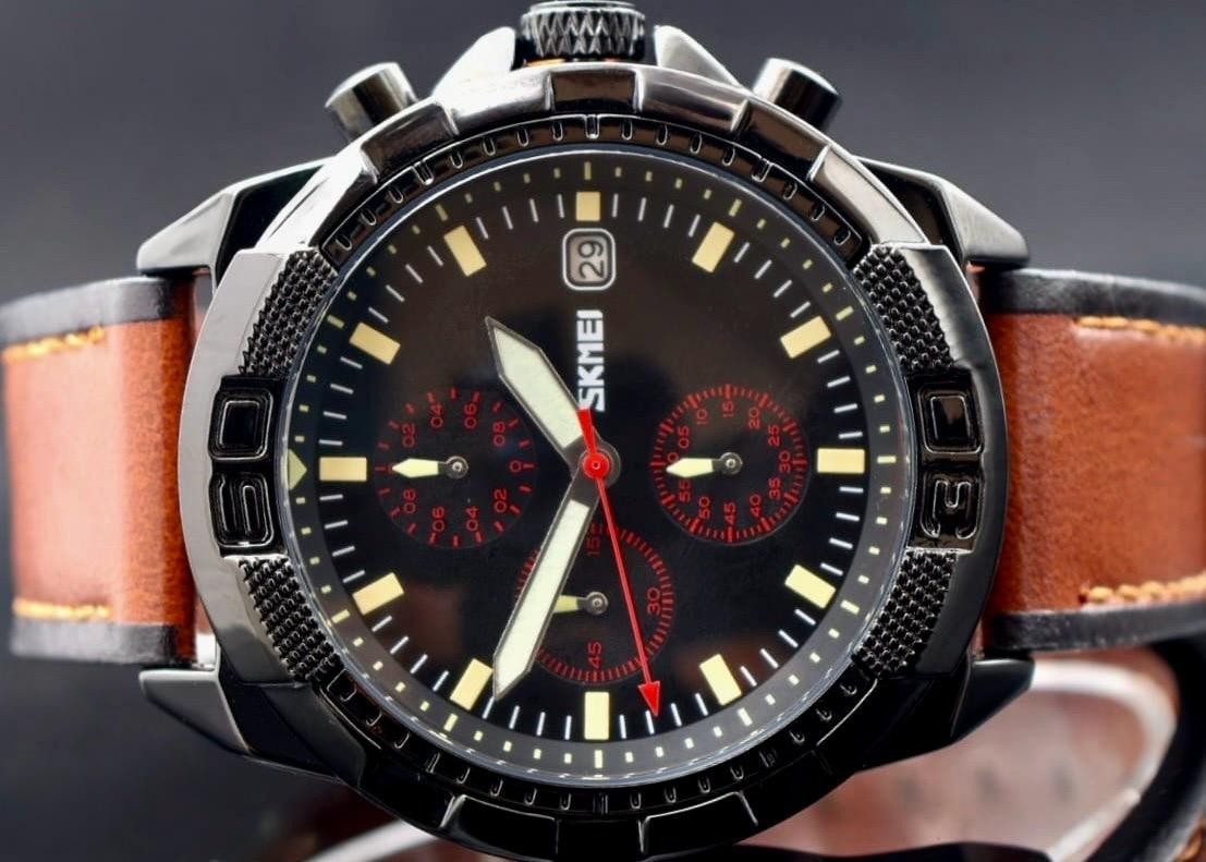 SKM - HERRENUHR - SPORT DESIGN - DATUM - CHRONOGRAPH - LEDERBAND - 48MM1