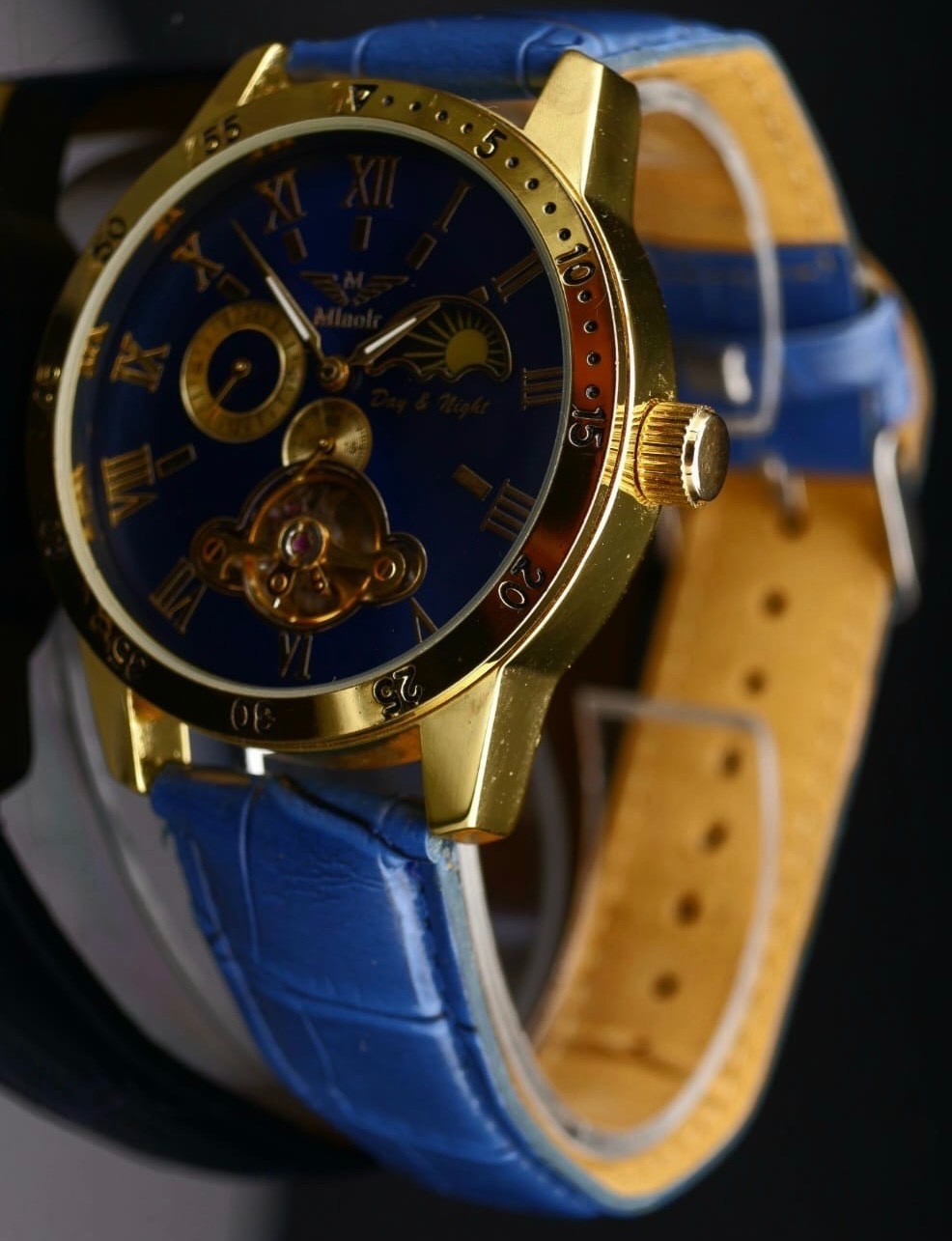 Minoir Automatik Herren Armbanduhr Modern mechanisch Glasboden Blau Gold Farben2