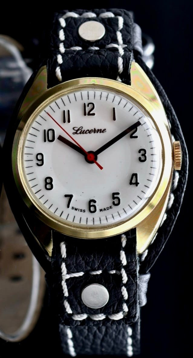 Lucerne Swiss Made Handaufzug Watch Armbanduhr Vintage Sammlerstück Lederband 011