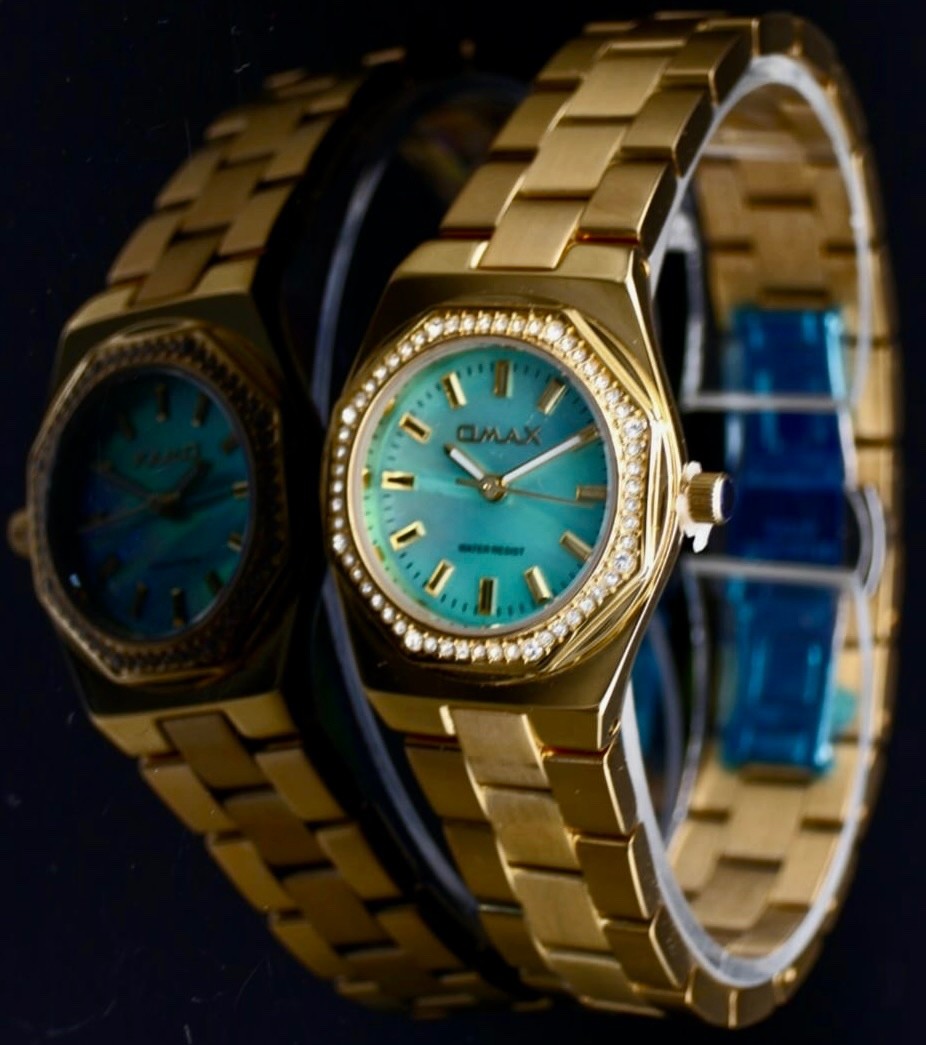 Edle Omax Damen Armband Uhr Gold Farben Damenuhr Strass IP Veredelt  NEU0