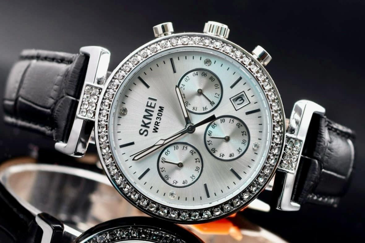 SKM - DAMENUHR - CHRONOGRAPH - STOPPUHR - DATUM - LEDER - DAMEN -  38MM - NEU1