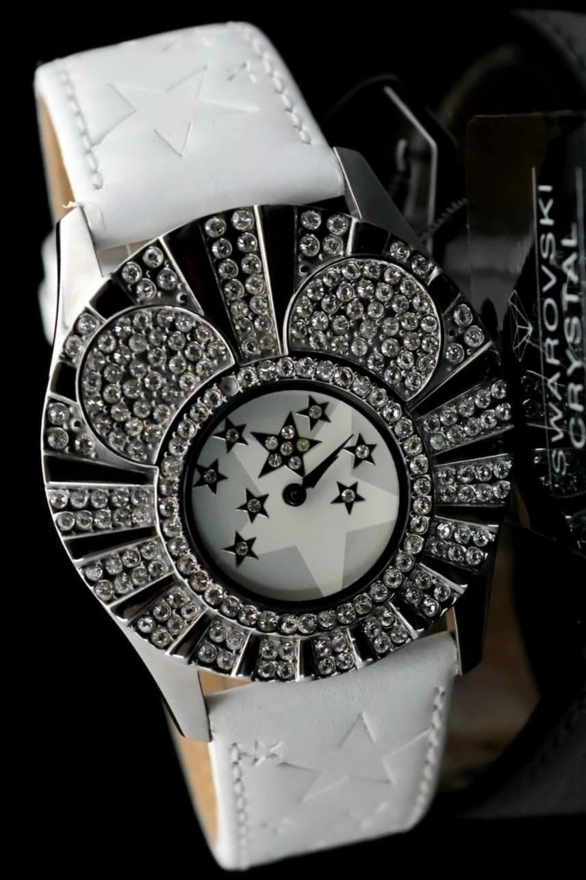 DISNEY   QUARZ  UHR  UNISEX  MICKY MAUS  LEDER  40MM   RETRO  LIMITIERT0