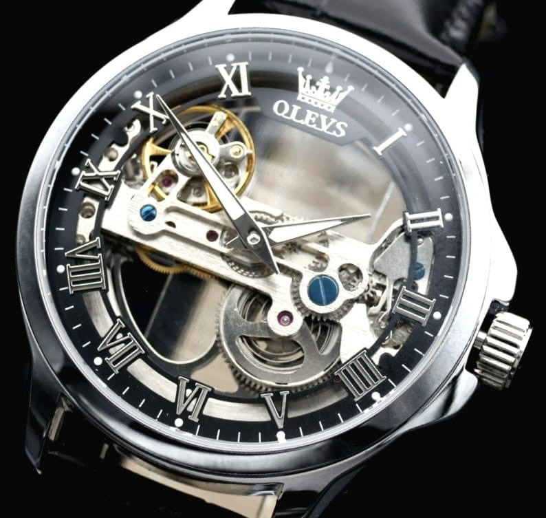 OLEVS Automatik Herren Uhr Herrenuhr Silber Schwarz Farben mit offenem Uhrwerk0