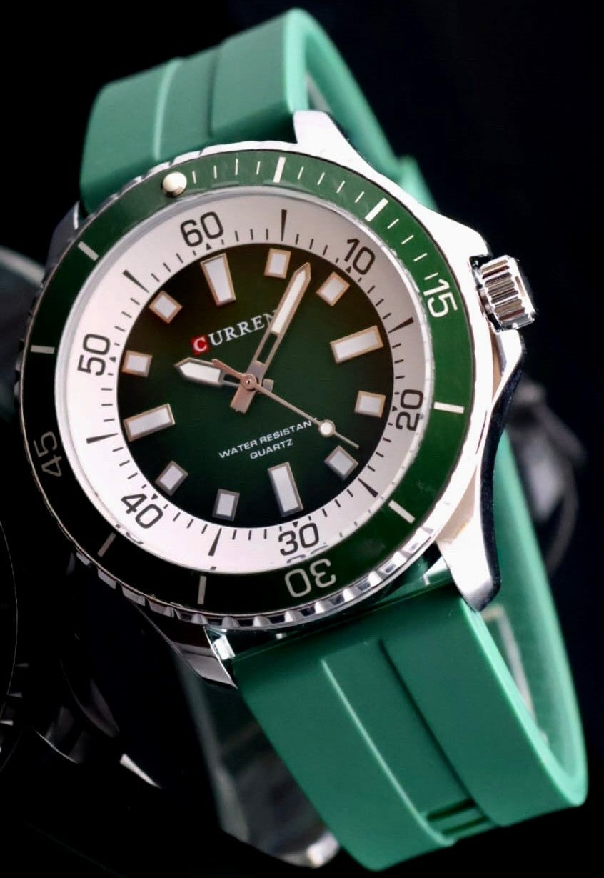 CURREN - HERREN - UHR - QUARZ - GRÜN - SILIKONBAND - NEU - LEUCHTZEIGER - 44MM0