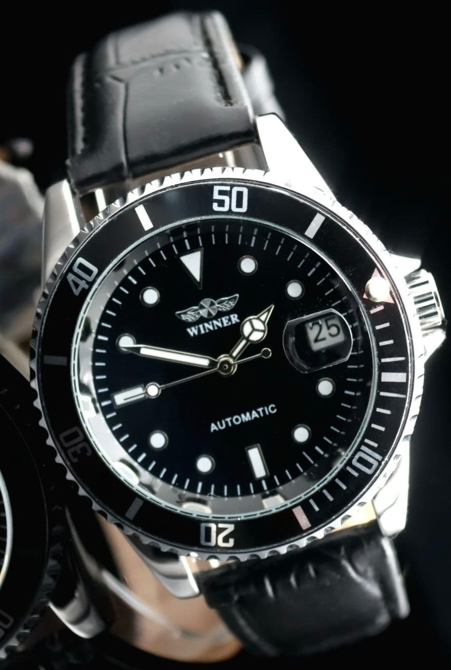 WINNER - HERREN - UHR - AUTOMATIK - SCHWARZ - DATUM - LEDER - 40MM0