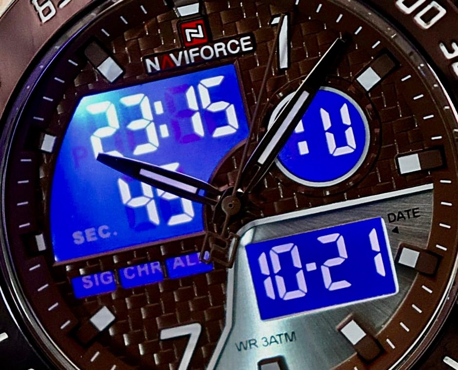 Sportliche Digital & Analog Herren Männer Uhr Armbanduhr Silber Farben Herrenuhr0